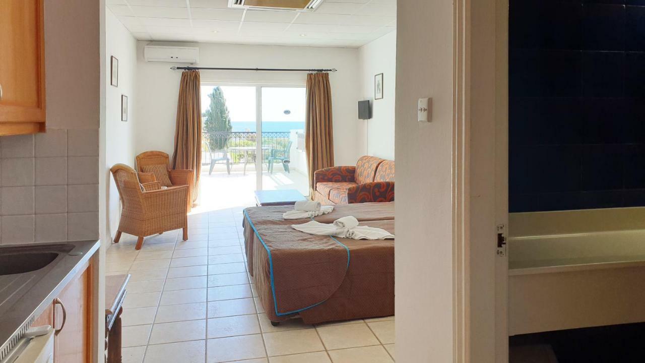 פרוטאראס Paramount Hotel Apartments מראה חיצוני תמונה