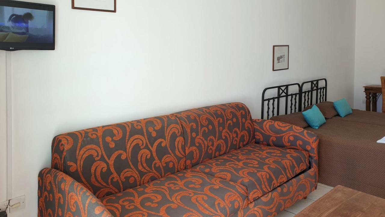 פרוטאראס Paramount Hotel Apartments מראה חיצוני תמונה