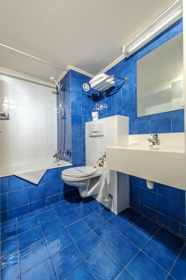 פרוטאראס Paramount Hotel Apartments מראה חיצוני תמונה