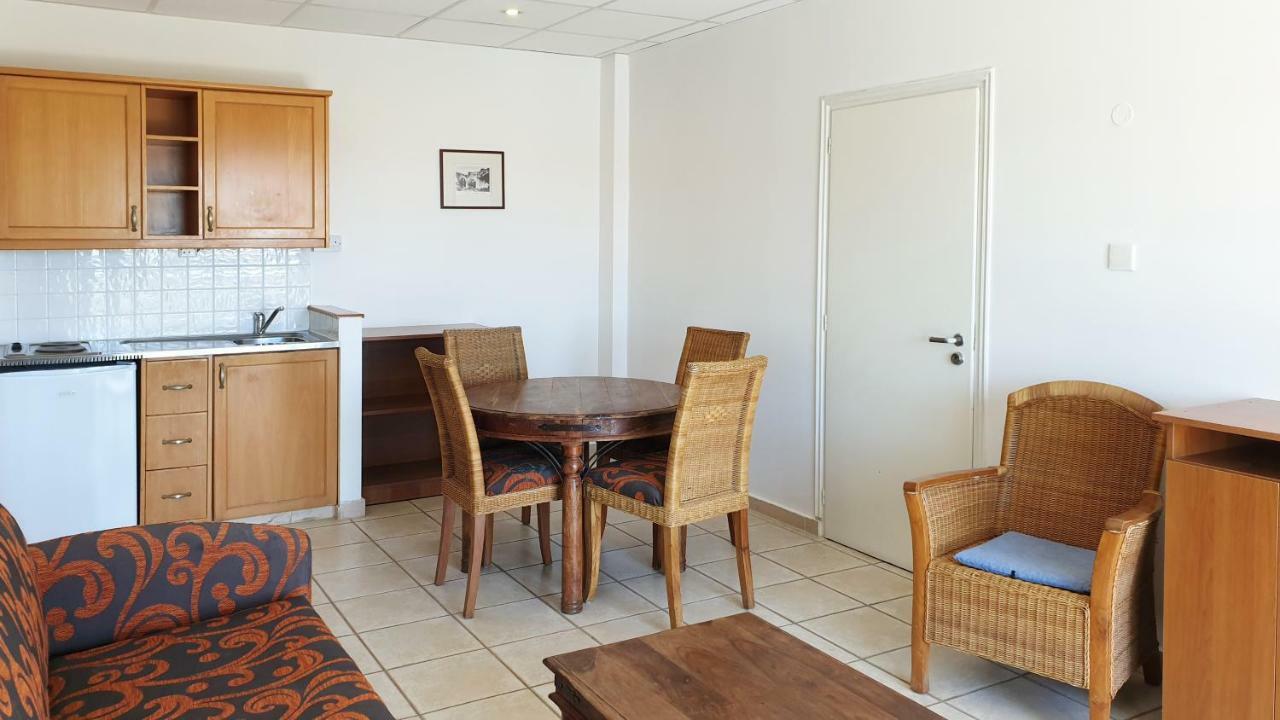 פרוטאראס Paramount Hotel Apartments מראה חיצוני תמונה